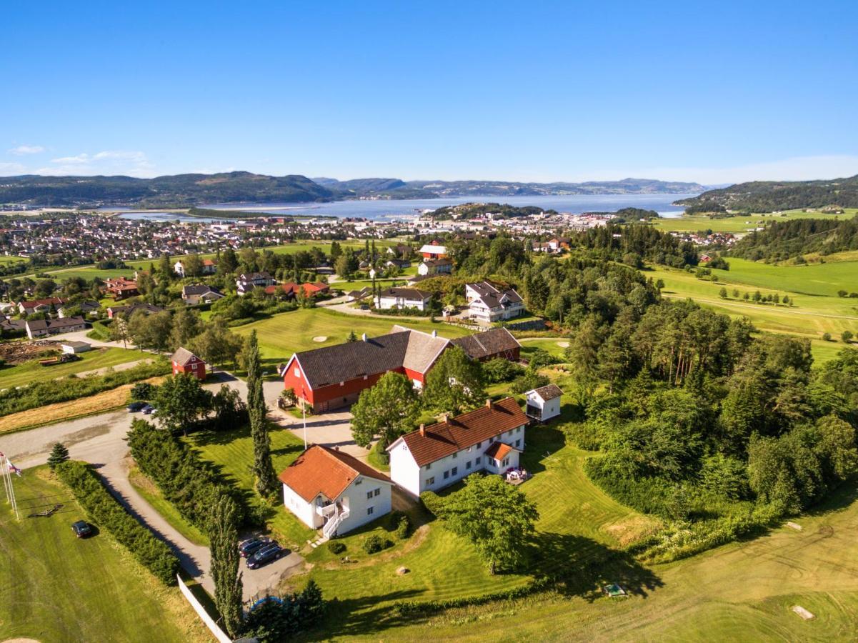 Stokke Gard Adventure Bed & Breakfast Stjordal Exterior photo